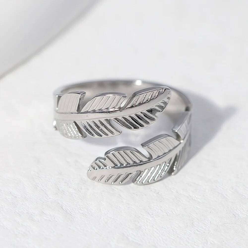 Retro Plated 18k Gold Color Stainless Steel Simple Feather Men Opening Adjustable Ring Fashion Women Jewelry Accessories H260312