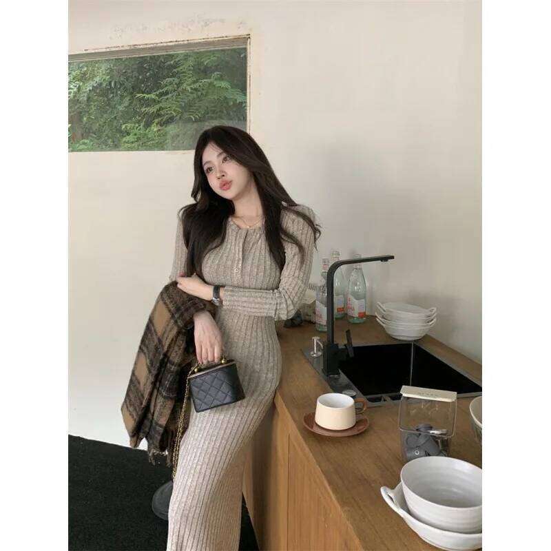 Women French Style Knitted Dress Autumn Winter New Fit Slimming Sweater Long Vestidos Female Small V-neck Silod Color Dresses C260312