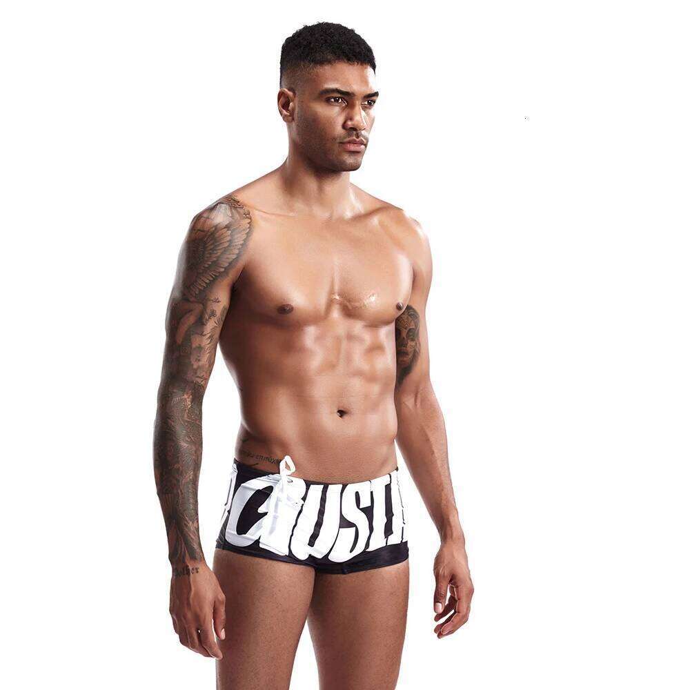 Men's Printed Trunks New Style Swimsuit Holiday Swimwear Men Drawstring Fake Swimming Square Shorts Z260312