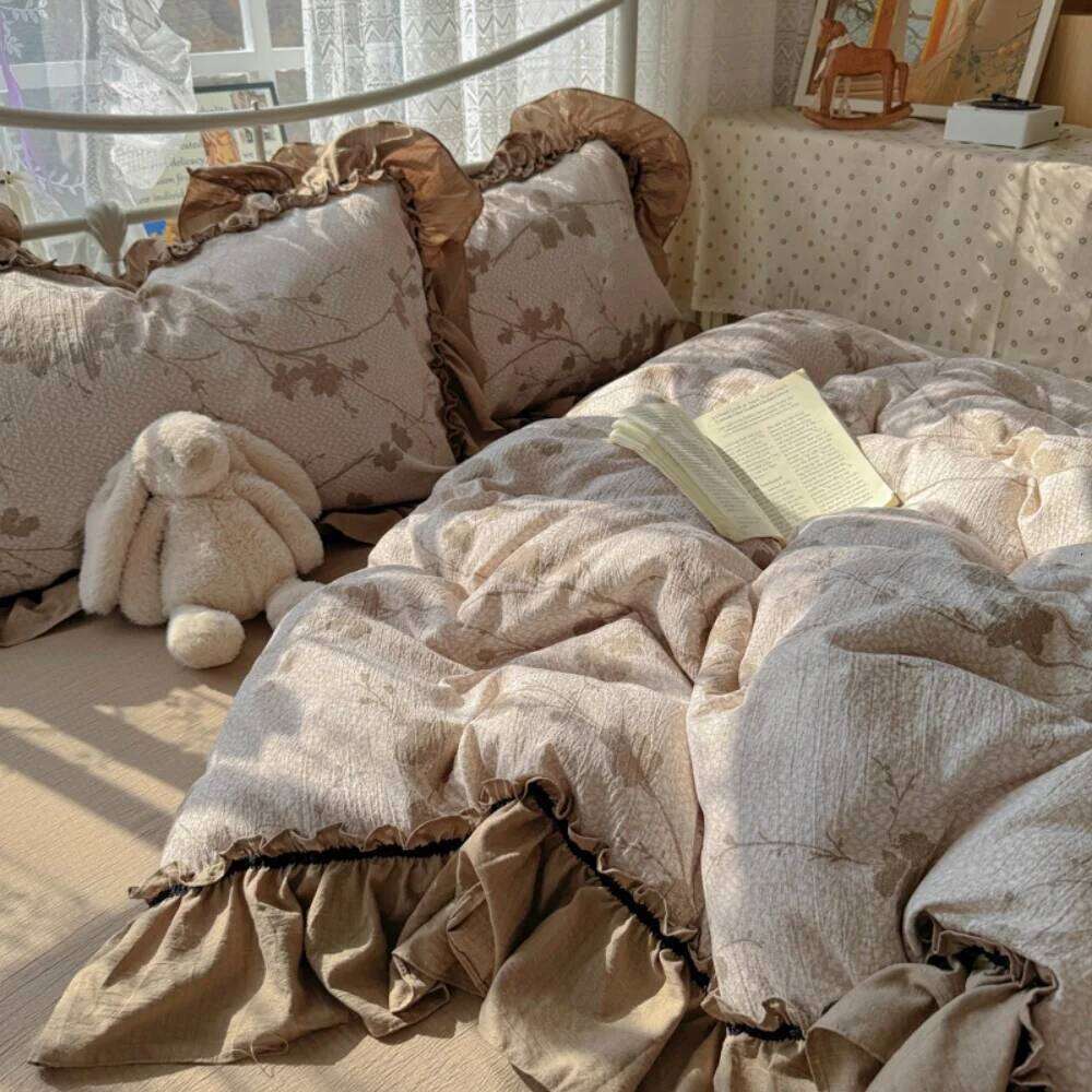 Rural Style Printed Ruffled Four-Piece Comfortable Bedroom Decor Bedding Set French Retro Duvet Cover Bed Sheet Pillowcase H260312