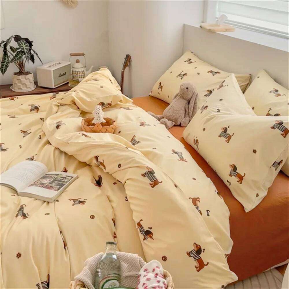 Korean Style Sausage Dog Floral Girl Heart Four Set, Washed Cotton Bed Sheet Hat Student Duvet Three Piece Set H260312
