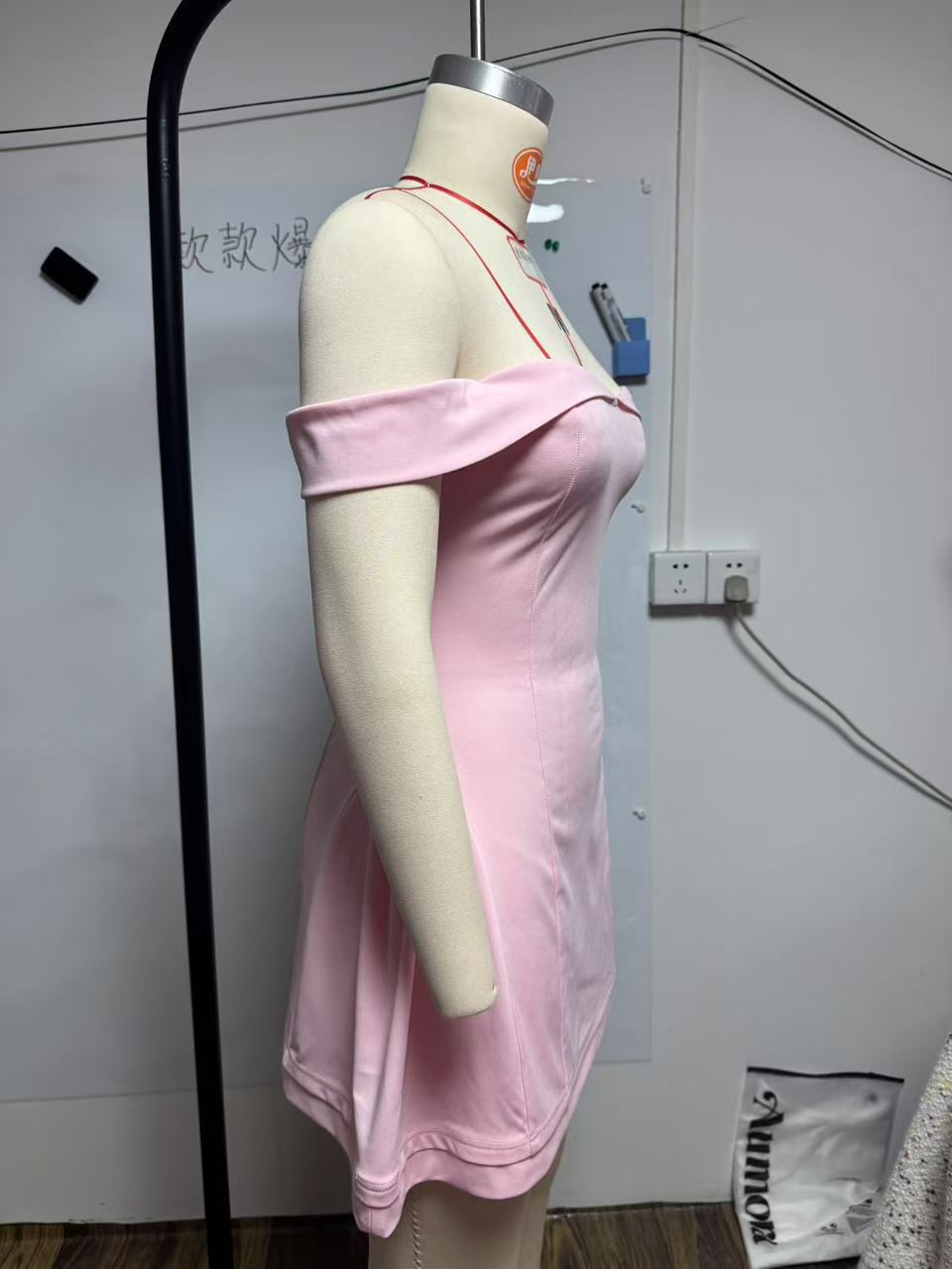 Basic & Casual Dresses Elegant Solid Color Off-shoulder Mini Dress Women Fashion One Shoulder Pleated Short Dresses 2026 Summer New Daily Dating Gowns
