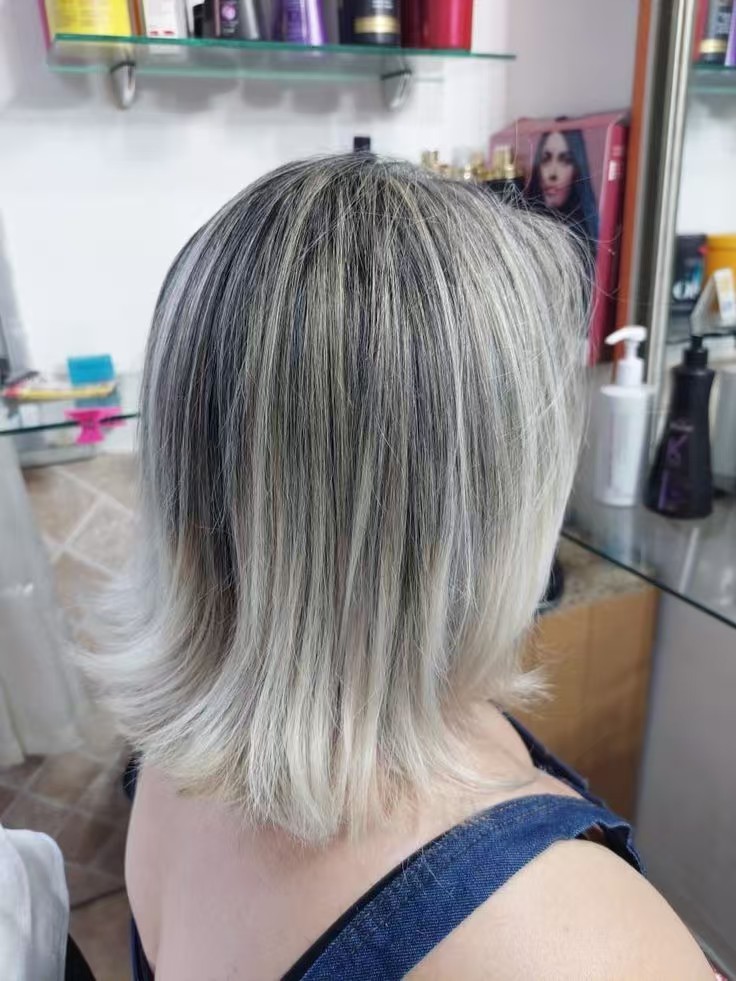 Super cute Cuticle aligned european human hair wig raw virgin hair bob layered cut platinum ash blonde ombre balayage full lace frontal wig for white 
