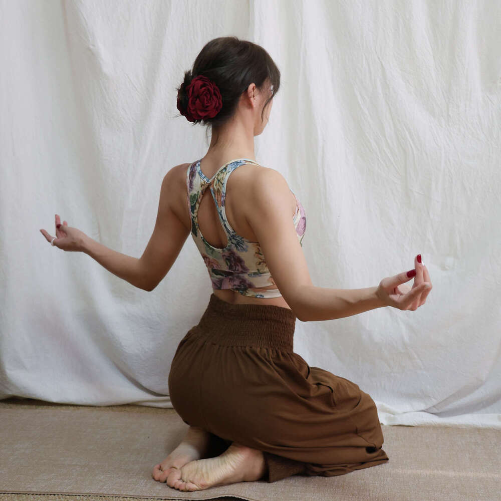 Vintage Outfit for Pregnant Women Designer with Chest Pad, New Chinese Style Gorgeous Yoga Top Set