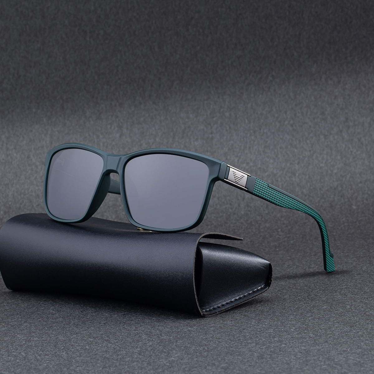 2026 New European American Fashion Square Frame Polarized Men, Trendy and High-end Outdoor Driving Sunglasses for Men