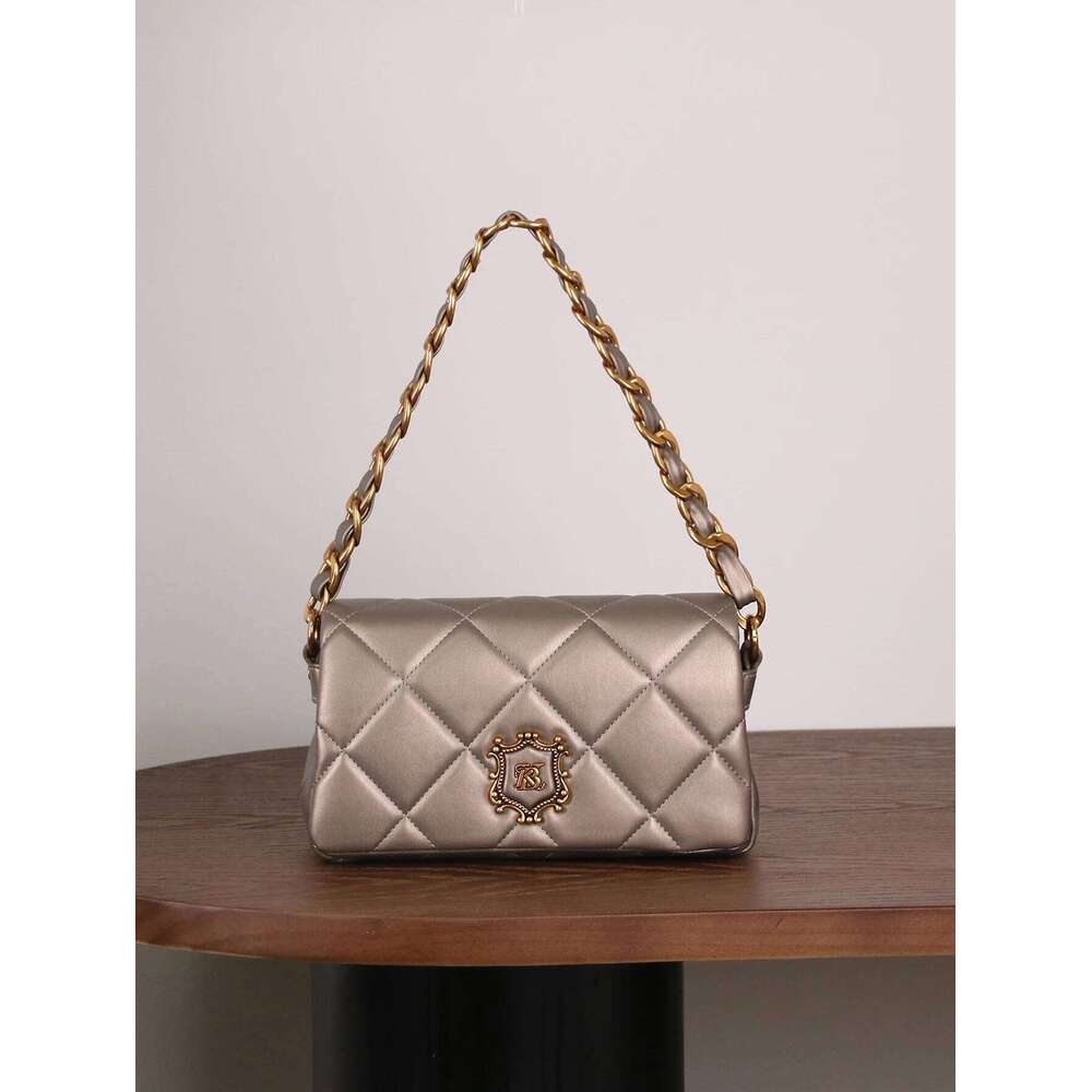 New Luxury Champagne Fashion Temperament Ladies Shoulder High Sense Soft Leather Rhombic Embroidered Commuter Chain Bag Joke