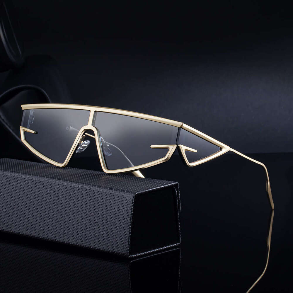 2026 New European And American Fashion Cat Eye Unique Trendy Punk Style Outdoor Sun Protection Sunglasses For Men,