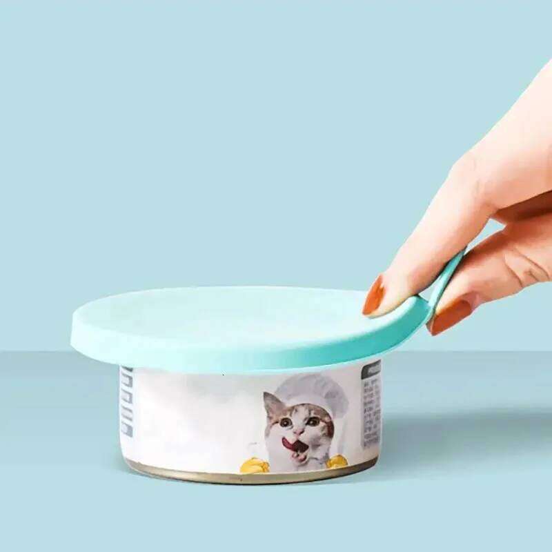 The reusable silicone pet jar lids are flexible hold their shape to fit most sized dog and cat jars, keeping food fresh. 26Y0312