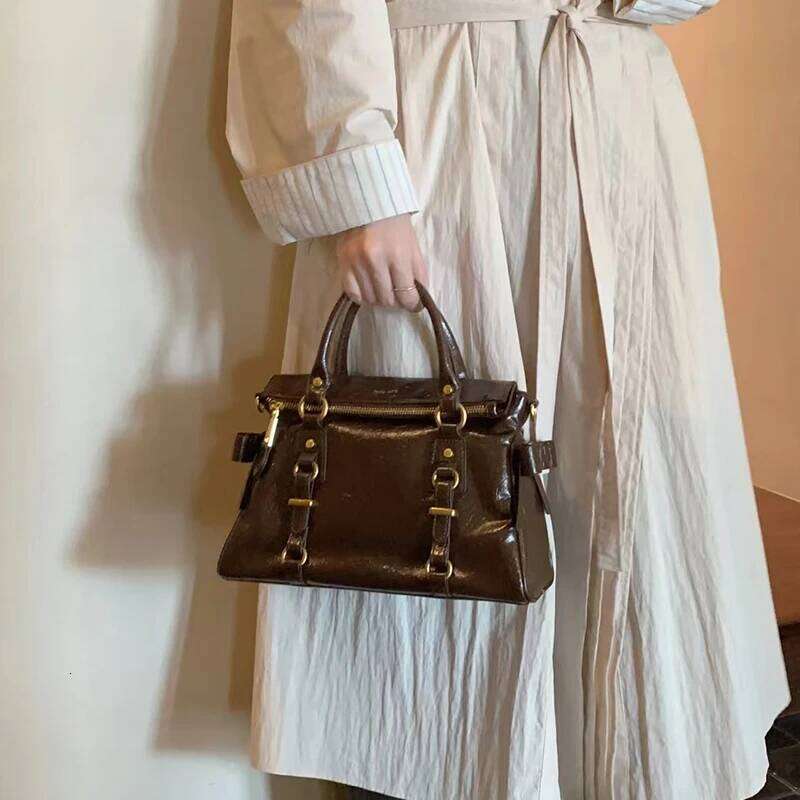Brand Women S Large Capacity Handbag Korean Fashion Shoulder Crossbody High Quality Leisure Commute Tote Bag Golden Hardware XIU LAI SI