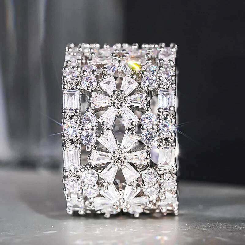 Huitan Silver Color Trendy Women Rings Inlaid Full Shiny Cubic Zirconia for Wedding Party Engagement Accessories Jewelry H260312