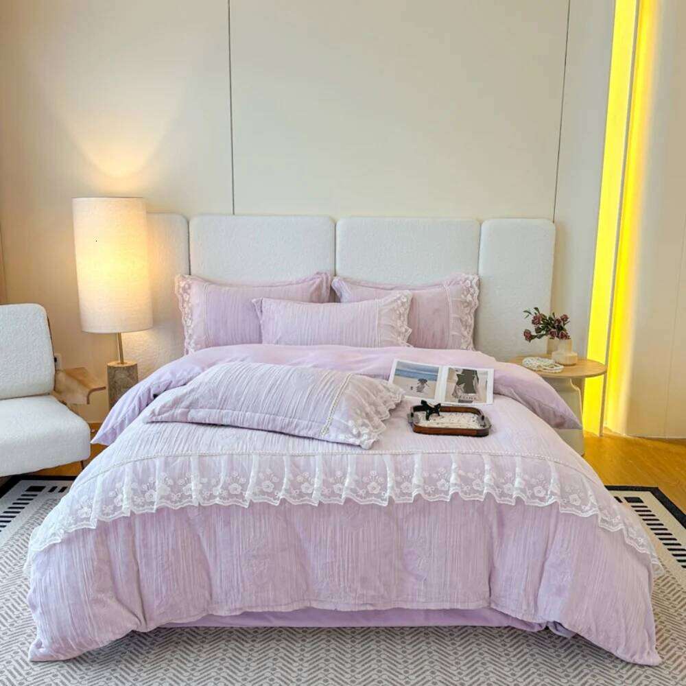 Carved Milk Velvet Bedding Thickened Coral Fleece Winter Warm Four-Piece Set Bedroom Decor Duvet Cover Pillowcase Bed Sheet H260312