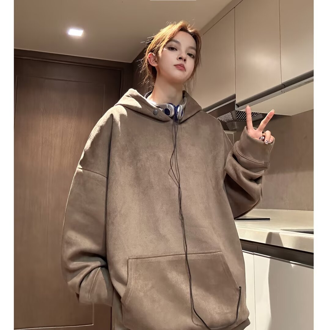 Retro Heavy-duty Dark Plum Purple Suede Hooded Sweatshirt For Men Designer Hoodie And Women Loose And Stylish Solid Color Jacket For Students In Autum