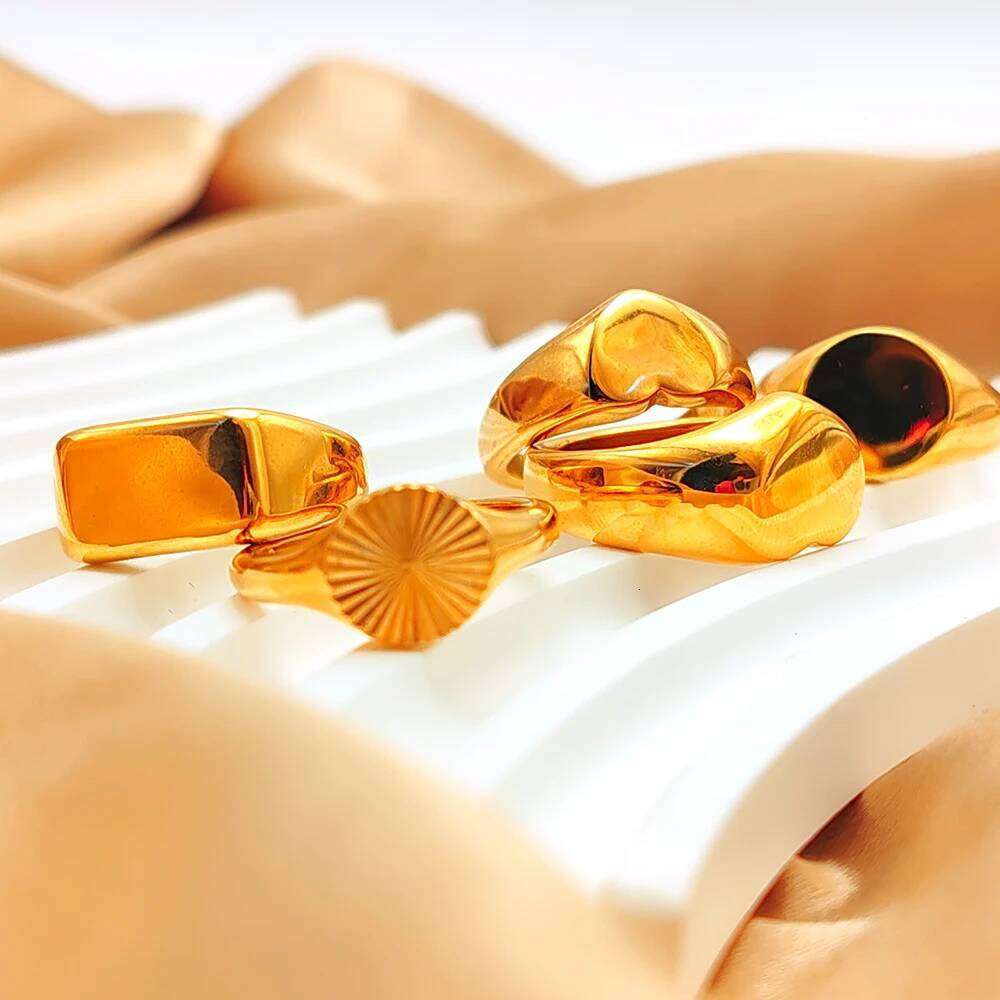 eManco Stainless Steel Metallic Women's Fashion Party Jewelry Heart Couple Rings H260312