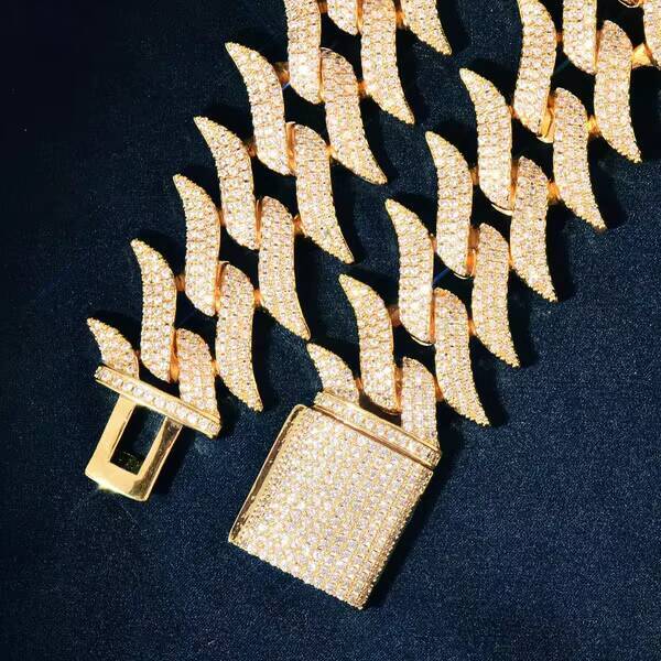 Fine Jewelry 925 Sterling Silver Cuban Link Chain 195mm Width Moissanite Necklace 100 Pass the Diamond Test for Unisex