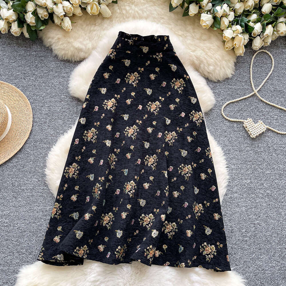 French retro printed women's a20 skirt 2026 autumn and winter high-end fashion high waist slimming elegant multifunctional A-line skirt