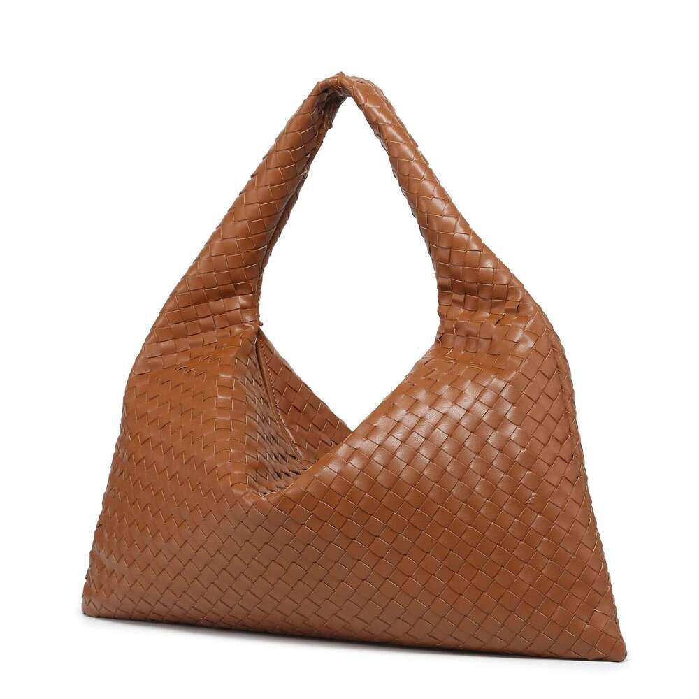 Cross-border best-selling woven extra-large capacity underarm solid color shoulder bag, new women's handbag, in stock