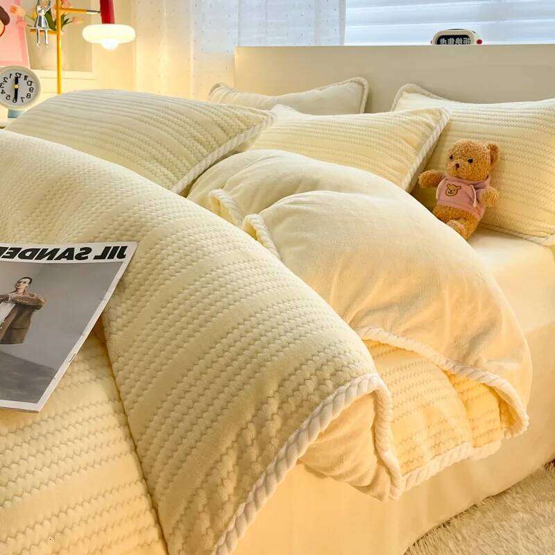 2025 new Nordic style double-sided autumn and winter jacquard milk velvet four-piece quilt cover dormitory three-piece H260312