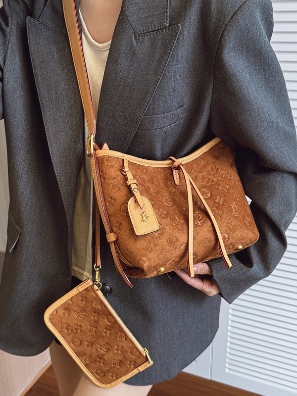 High-end women's single shoulder bag, new embossed tote letter bag, large-capacity crossbody commuter bag, luxury handbag, casual retro hand-held