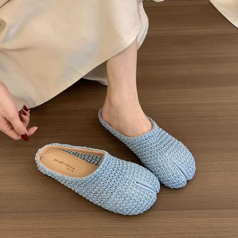 SUOJIALUN 2025 Summer New Women Slipper Fashion Split Toe Slip On Ladies Casual Mules Shoes Soft Flat Heel Outdoor Dress Slides K260312
