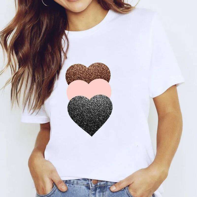New Color Graffiti Heart-shaped Printed Round-neck Short-sleeved T-shirt for Women Harajuku Graphic T Shirts Aesthetic Clothes Z260312
