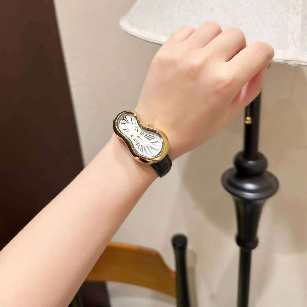 New y2k Fashion Creative Men Women Soft Melting Luxury Streetstyle Irregular Shape Dial Unique Design Quartz Watch Reloj