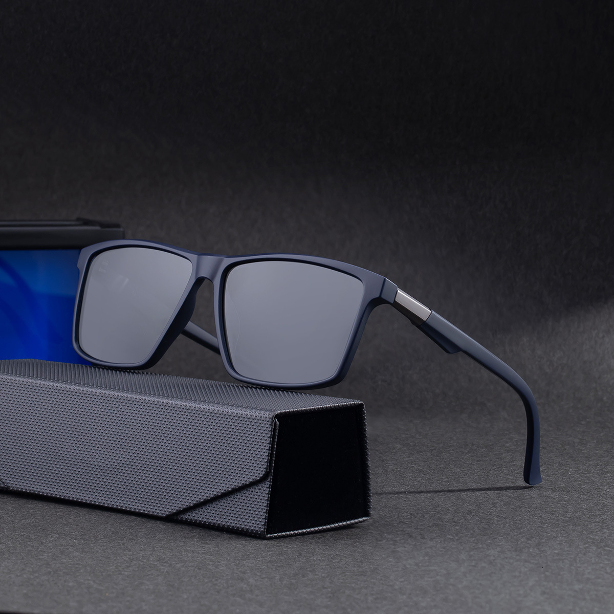 2026 New Fashion Square Frame Polarized Personalized Outdoor Driving Sun Protection Sunglasses for Men,
