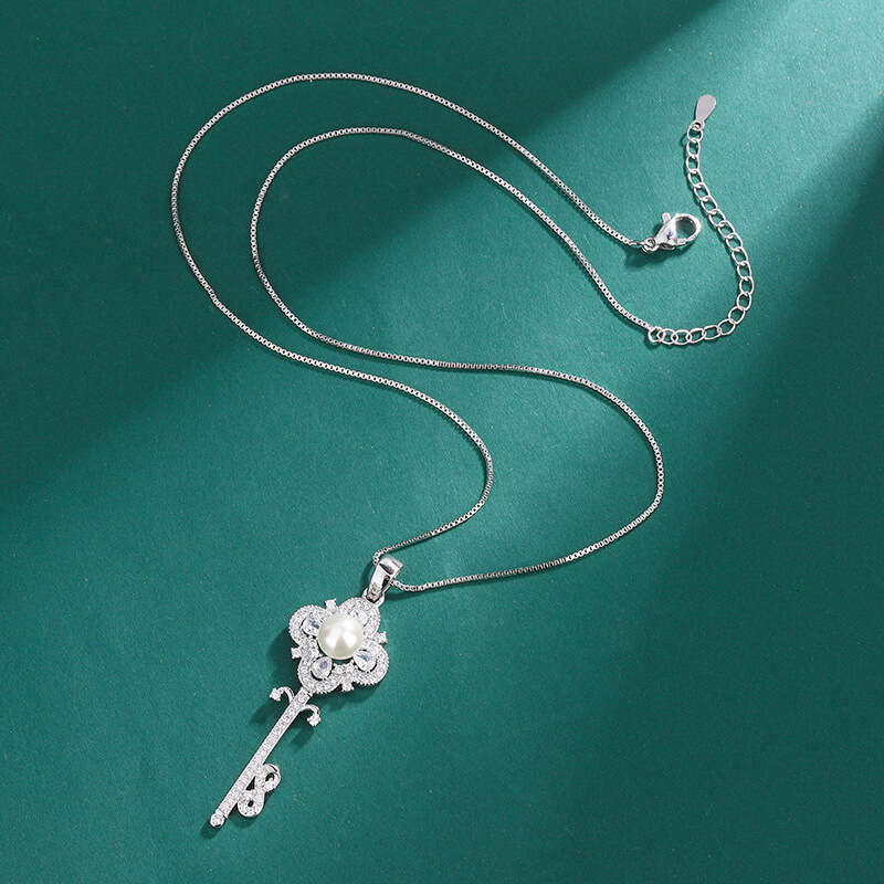 Full Diamond Key Necklace Imitation Natural Pearl Collarbone Chain Pendant