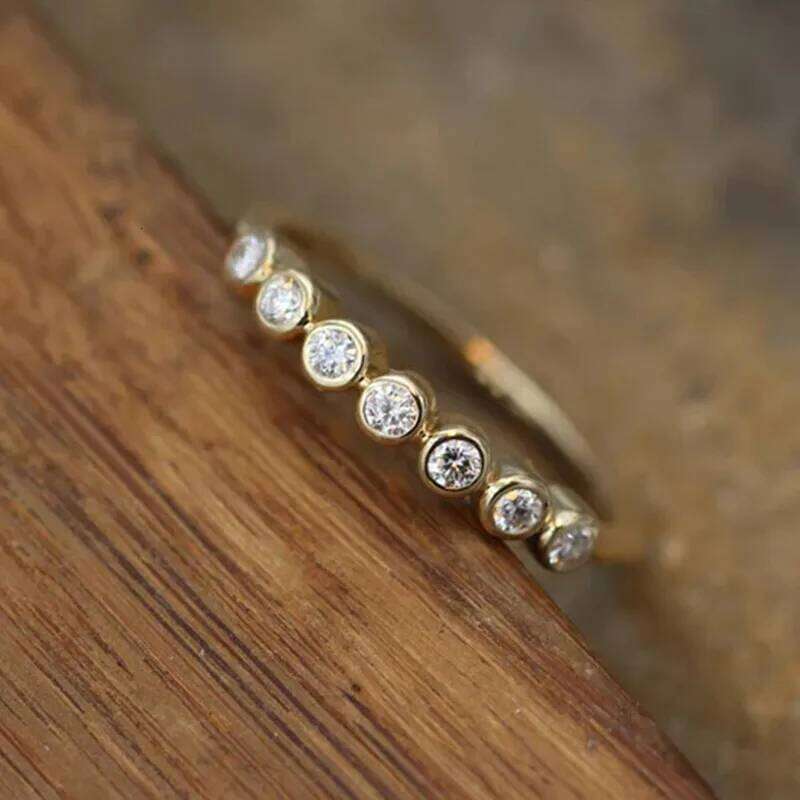 Huitan Minimalist Gold Color Wedding for Women Paved Dazzling Crystal CZ Stone Simple and Elegant Rings New Trendy Jewelry H260312