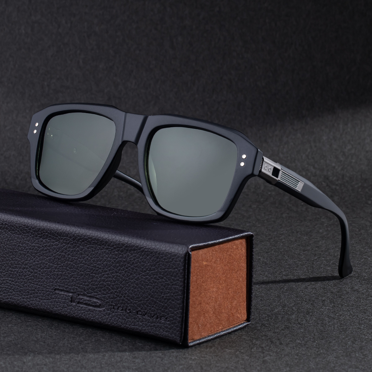 2026 New Fashion Square Frame Polarized Sunglasses Personalized Retro Driving Sun Protection Glasses for Men,