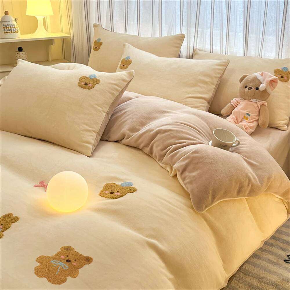 Cartoon Embroidery Bedding Set Milk Four-Piece Sets Soft Duvet Home Coral Velvet Quilt Cover Bed Sheet Pillowcase H260312