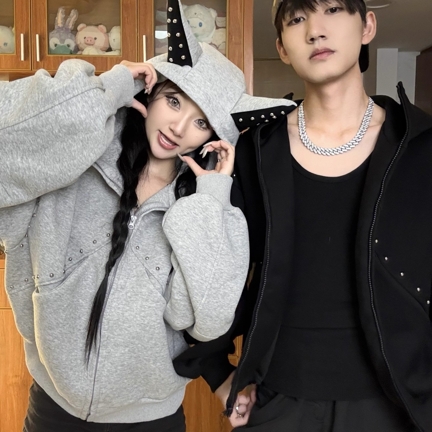 Designer Hoodie And Hip-hop Retro Oversized Hooded Sweatshirt Unisex Style Versatile And Cute With Cat Ears And Rivets Trendy Couple's Jacket