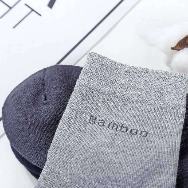 10 Pairs / Lot Bamboo Fiber Men Casual Business Anti-Bacterial Breatheable Men's Crew Socks High Quality Guarantee Sock Z260312