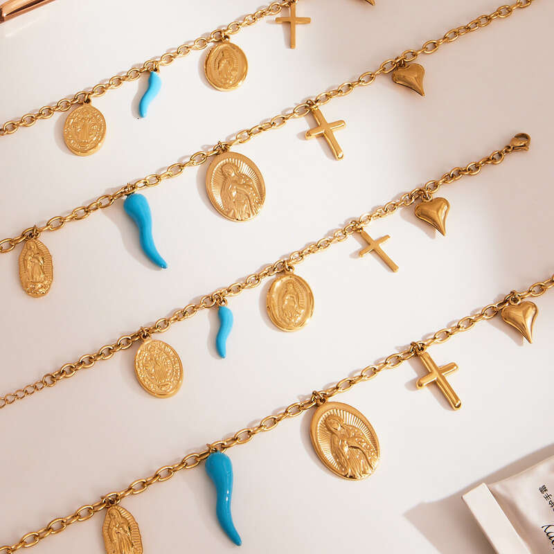 Women's Vintage Necklace Bracelet Set: Round Pendant Jesus Portrait Multi-accessory DIY Necklace Bracelet European And American Style Fashion Jew