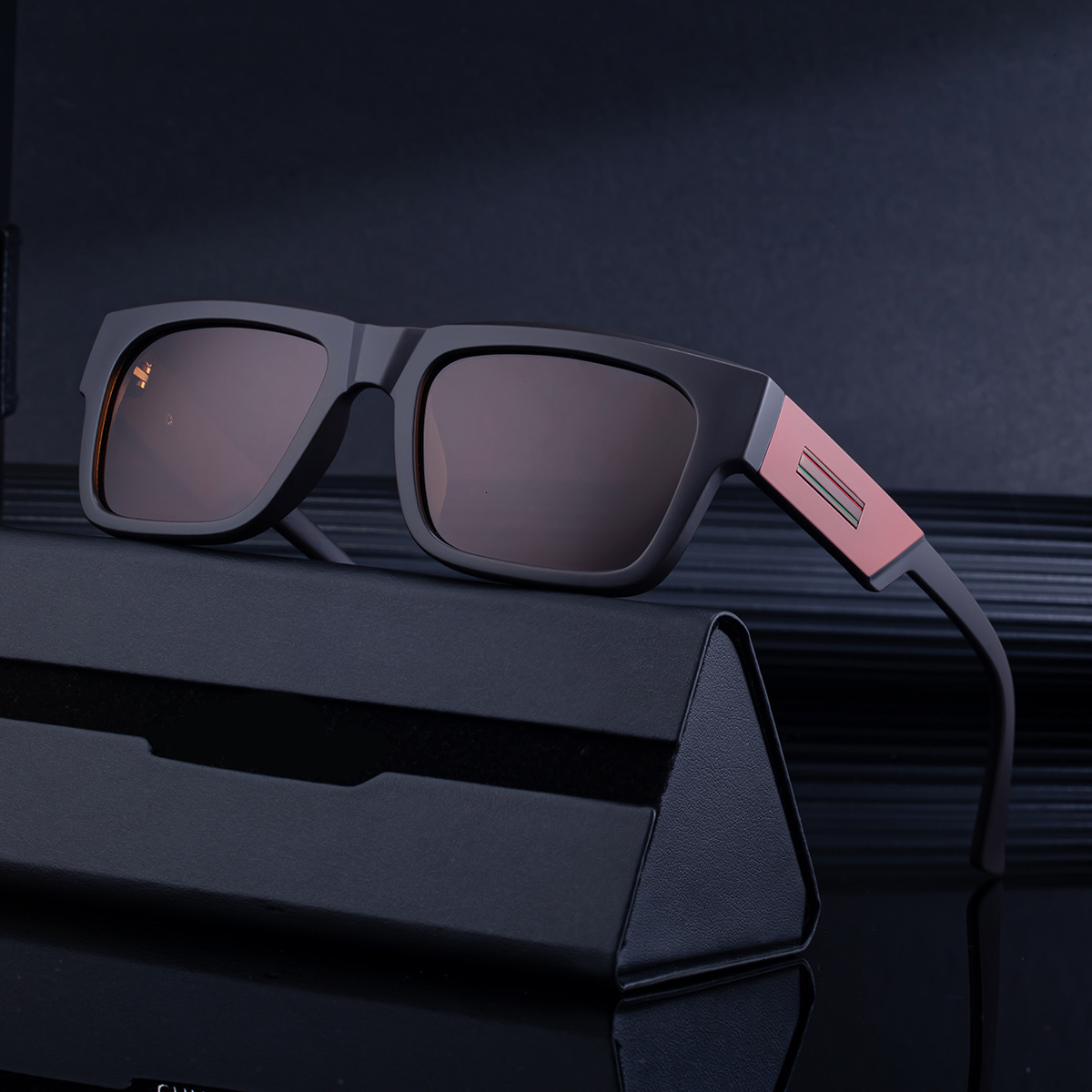 2026 New Fashion Square Frame Polarized Personalized Trendy Versatile Outdoor Sun Protection Sunglasses for Men,