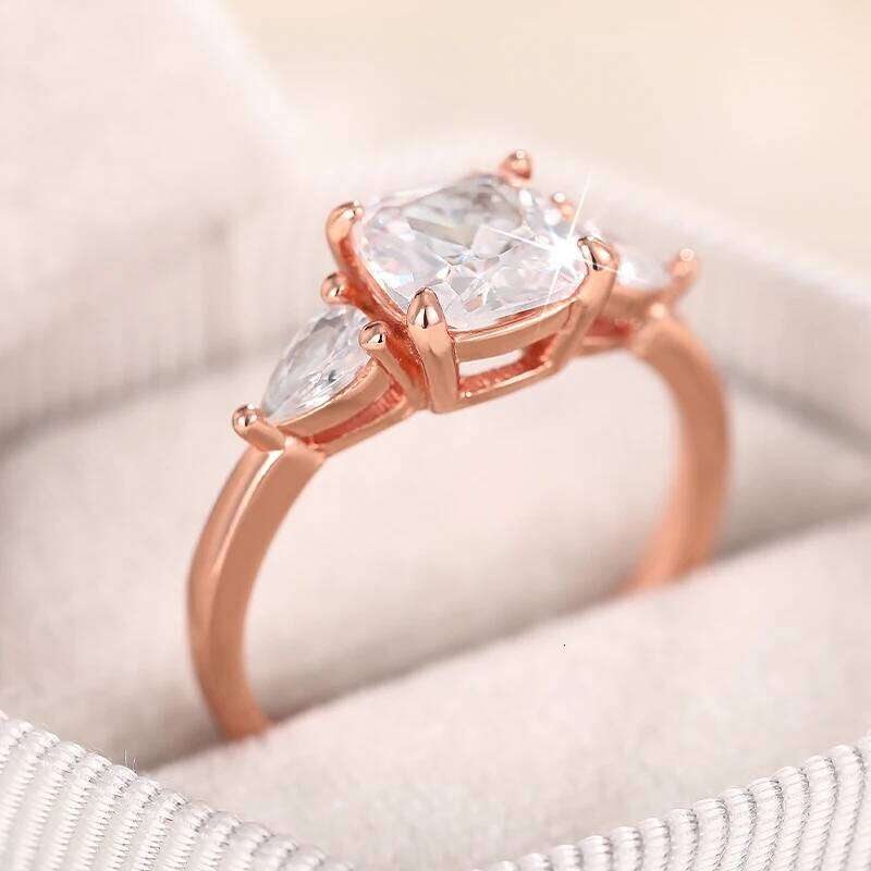 Huitan 925 Sterling Silver Rose Gold Color Rings Female Noble Brilliant CZ Finger Accessories Trendy Engagement Party Jewelry H260312