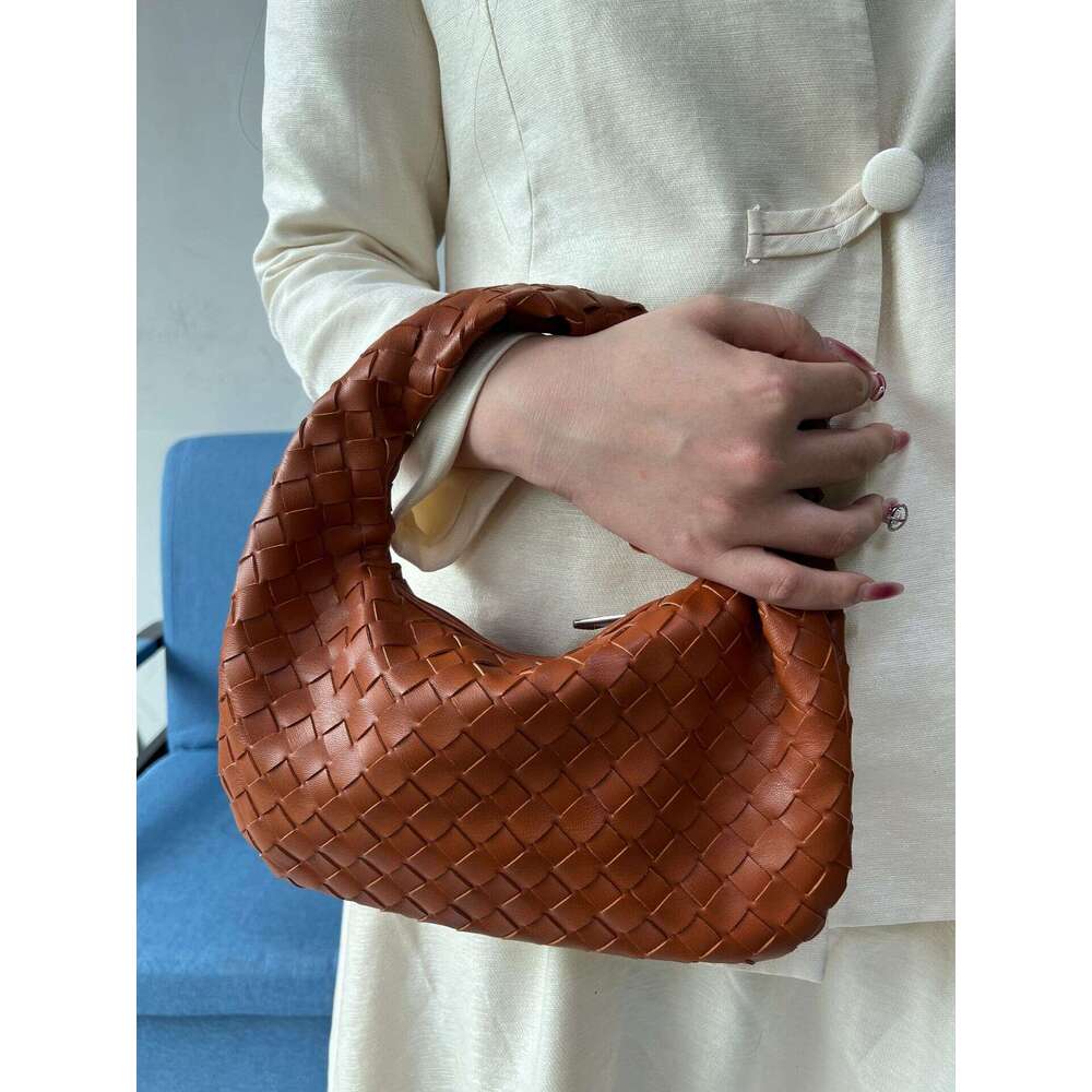 Cross-Border Hot-Selling Handmade Woven Amazon Horn Handheld Tote Dumpling Bag In Stock Wholesale