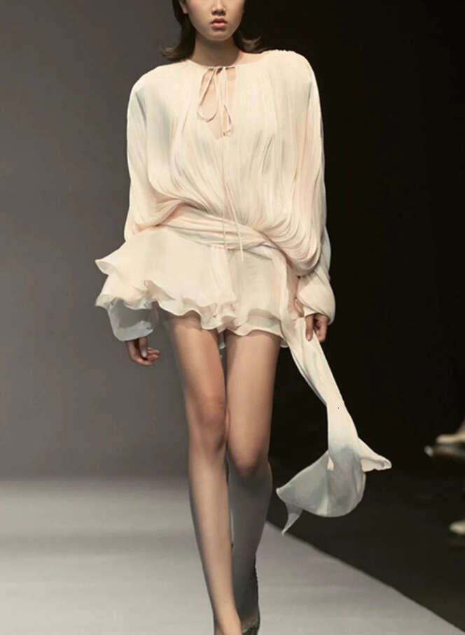 2026 autumn and winter niche design, a23 acetate fiber fairy like loose and elegant tie waist short skirt