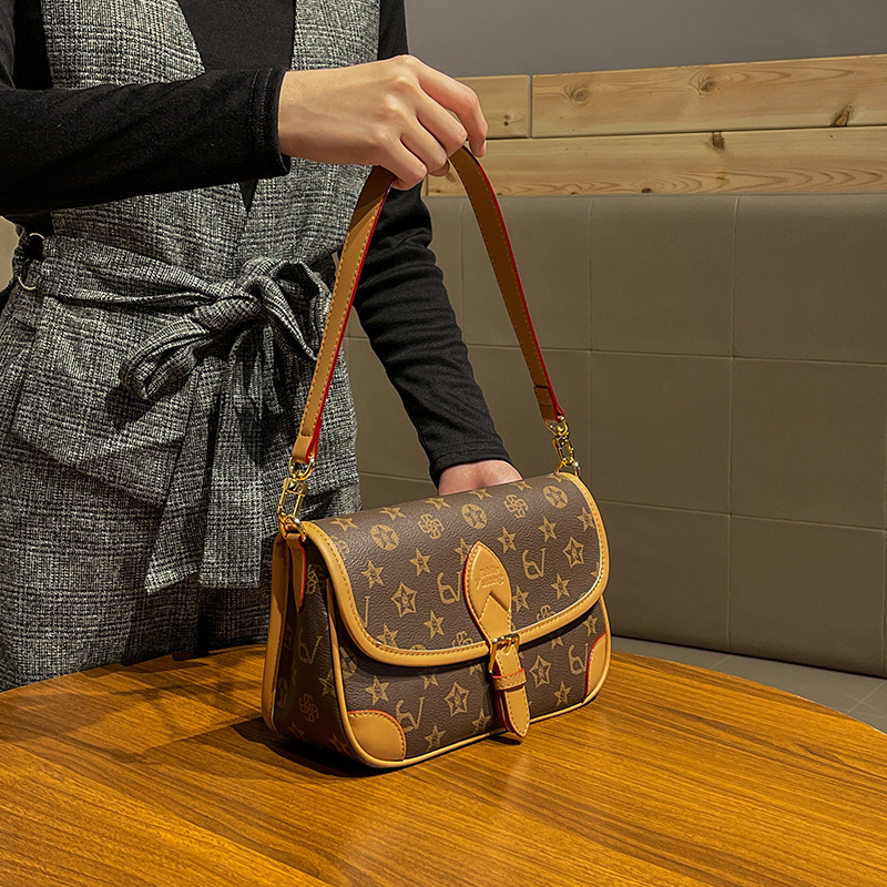 High Quality Soft Leather Printed saddle bag 2026s New Women Bag Advanced Texture Versatile Fashion Shoulder Crossbody Bag Free Shipping