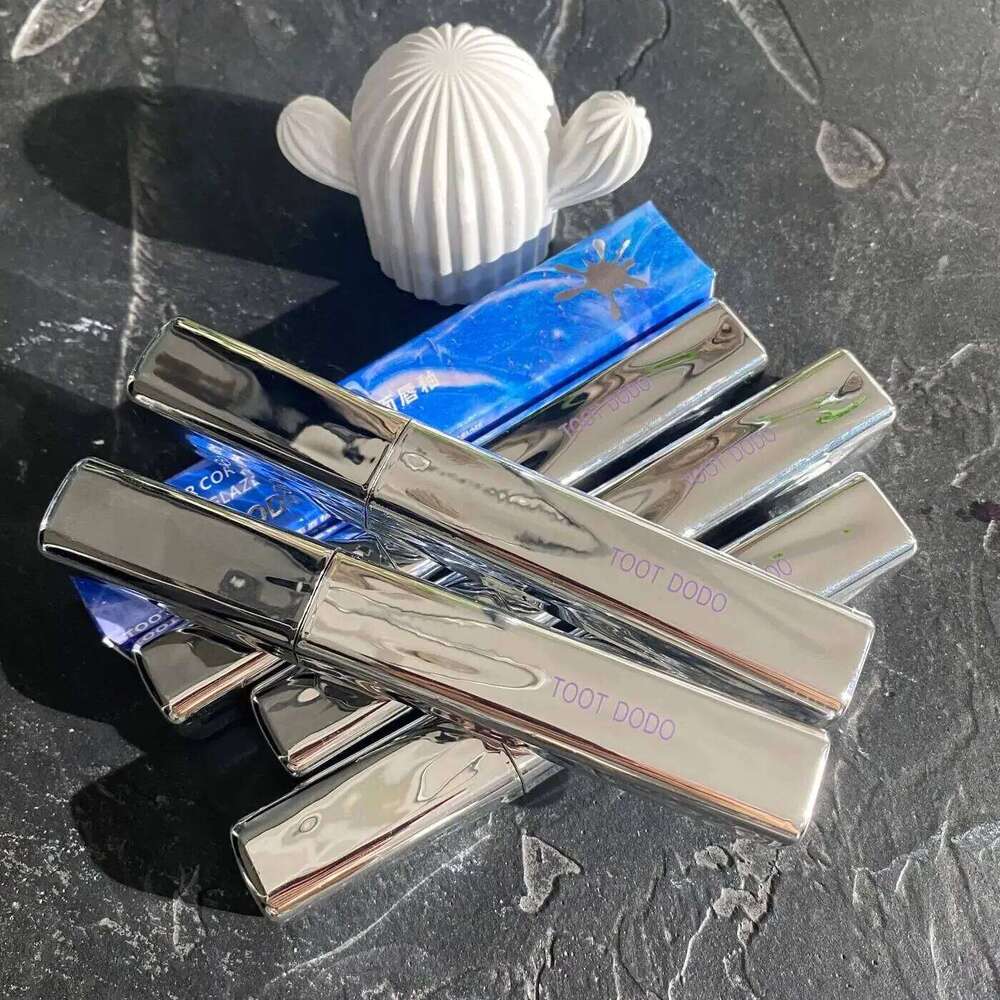TOOT DODOT820 Floral Center Mirror Lip Gloss Is Bright Non Oily, Moisturizing, and Color Displaying. The Lips Are Watery, Tr W260311