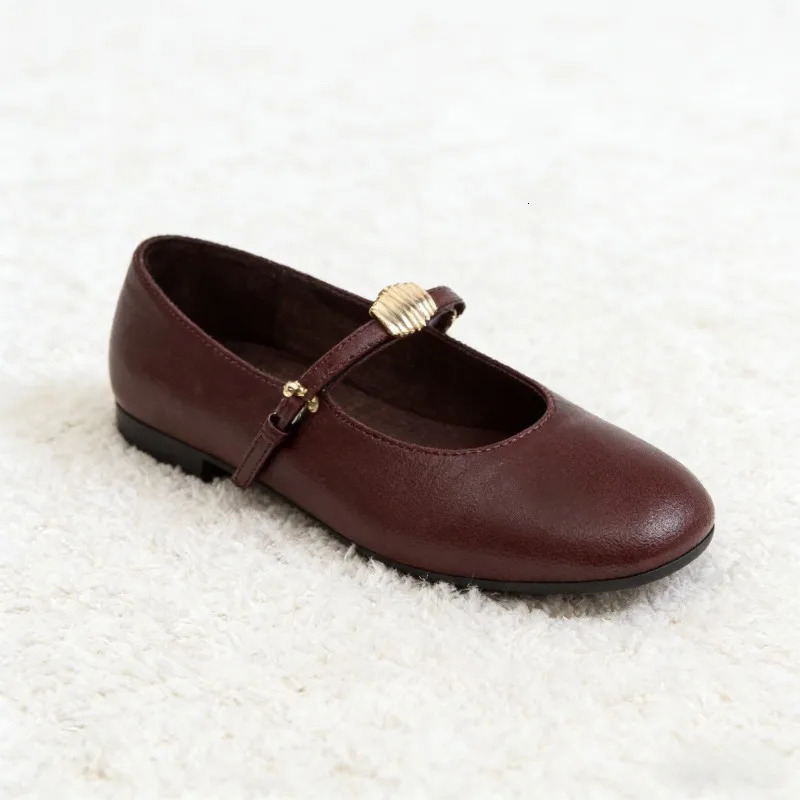 Metal Decoration Ballet Flat Retro Round Toe Soft Leather Mary Jane Shoes Light Sole Comfortable Casual 260306