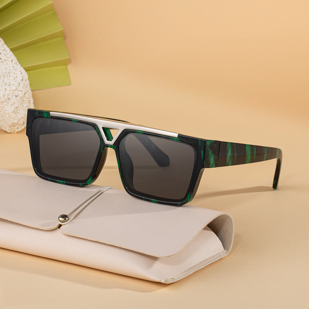 2026 New Fashion Square Frame Polarized Retro Double Bridge High-end Sun Protection Sunglasses for Men