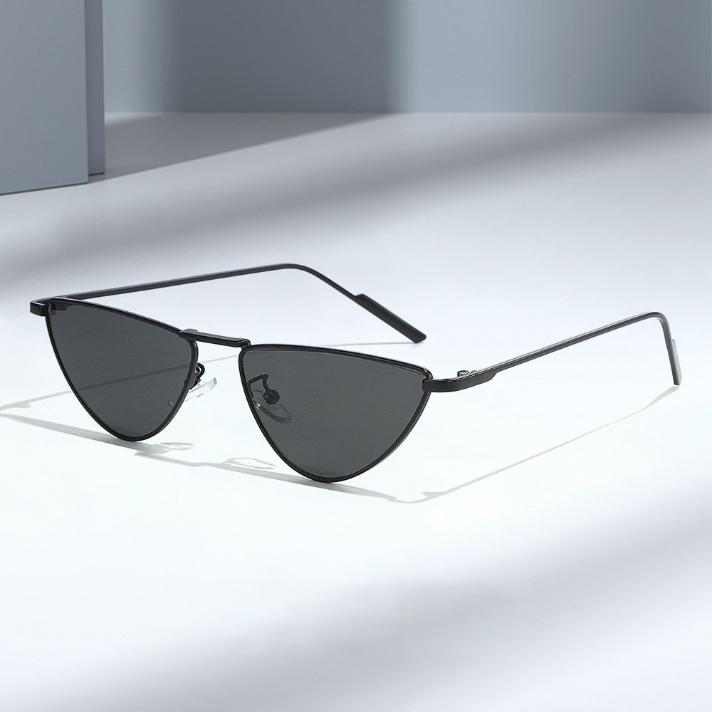 New European, American, Korean style hip-hop sunglasses for men, high-end fashion, cat eye sunglasses for women, UV resistant metal glasses
