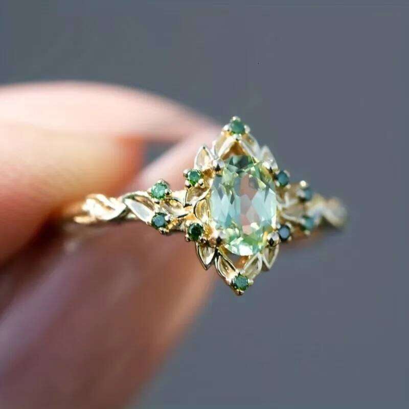 European and American new fashion flower shape green gemstone inlaid elegant light women's ring H260312