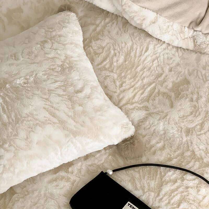 Four-piece high gram weight, warm winter bedding, double-sided velvet, dormitory three-piece set, choose 1.2M bed H260312