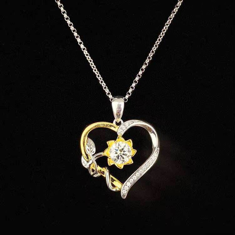 Fine Jewelry Sterling Sier Heart-shaped Curling Cloud Gold-plated VVS Moissanite Women Necklace