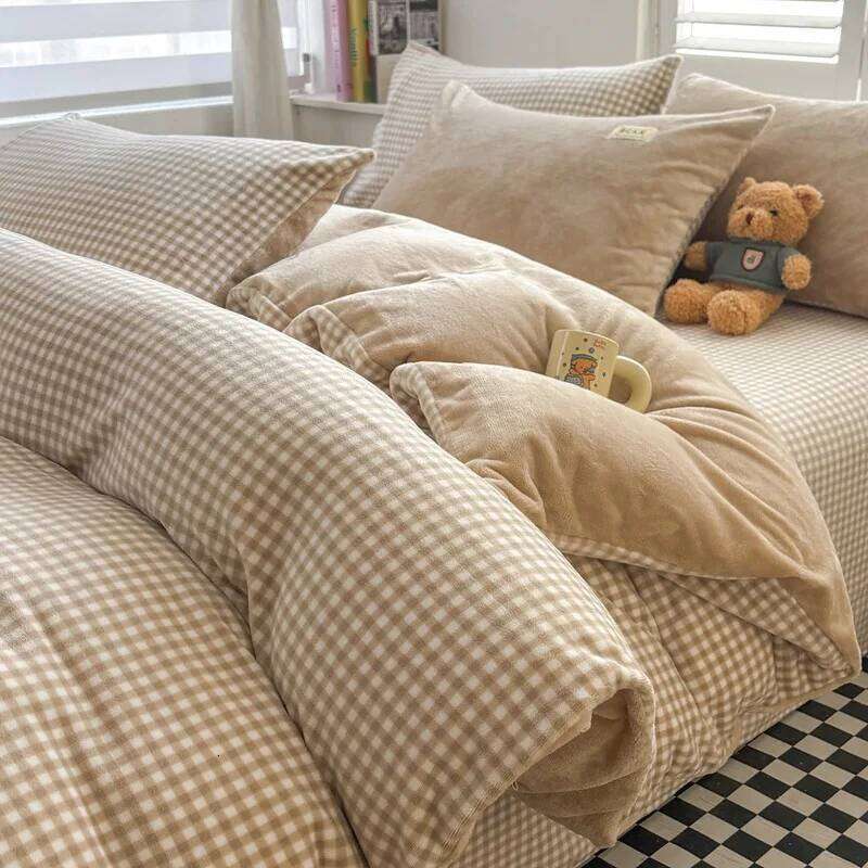 2025 new winter milk four-piece set thickened coral fleece bed sheet quilt cover three-piece bedding H260312