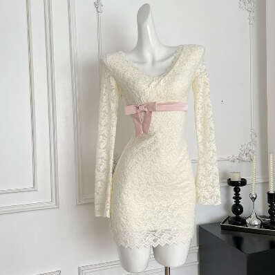 French ladies' elegant color blocked lace cross V-neck long sleeved a20 dress suitable for women's slim fit dress