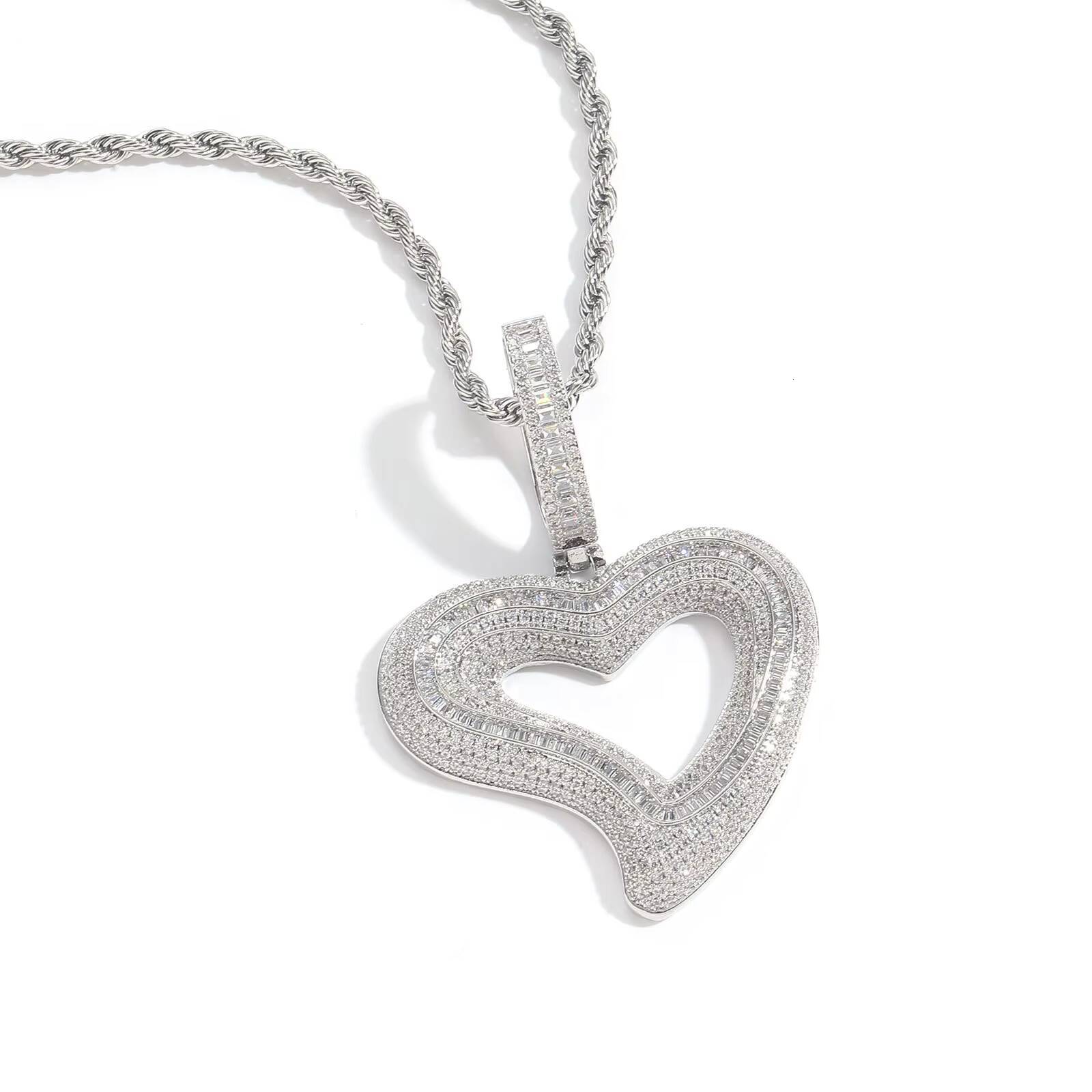 BES Hip Hop 18k Gold Iced Out MoissaniteVVSia Heart Pendant Necklace for Men Women Gift