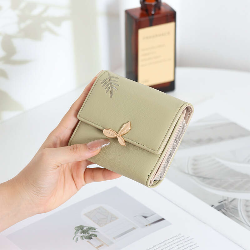 Luxury fashion wallet New Women S Short Wallet With Leaf Embroidery Floral Design Zipper Purse Multifunctional Student Coin And Card Holder
