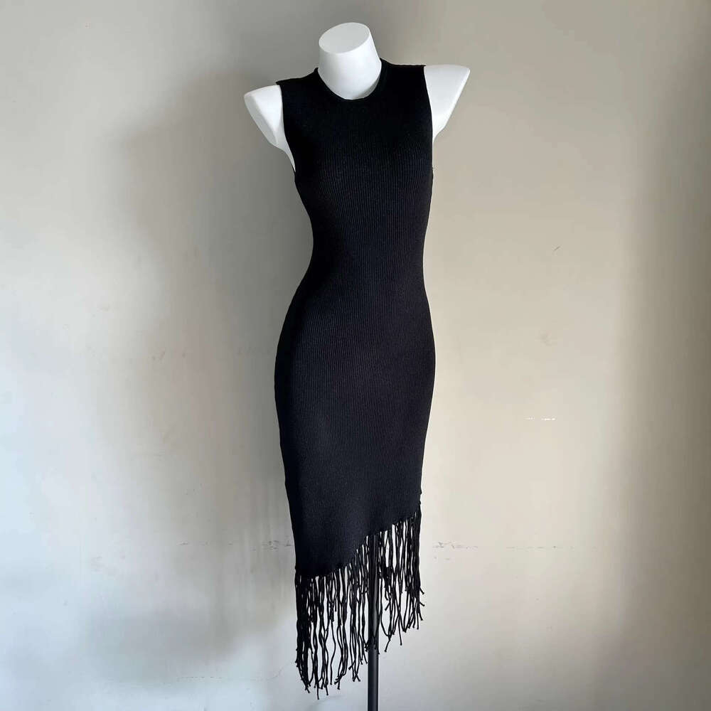 A19 2026 Spring and Summer New Fashionable, Elegant, Simple, Gold Thread Tassel Waist, Slimming, Sexy Knitted Tank Top Dress